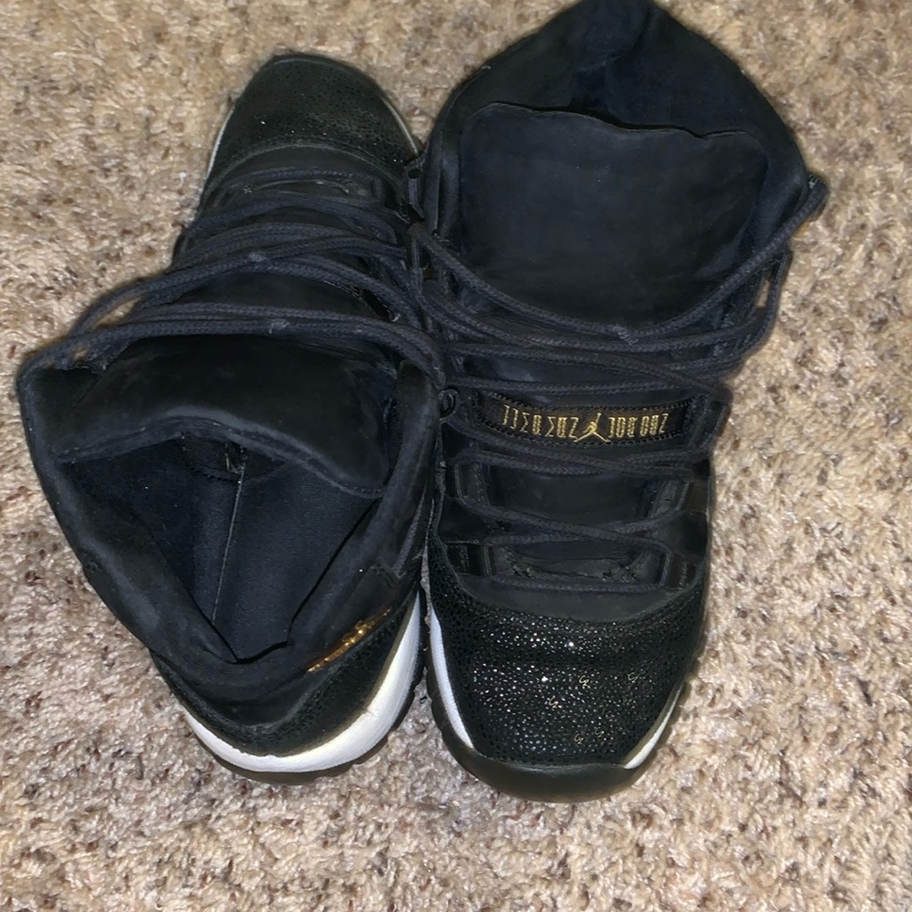Jordan 11s